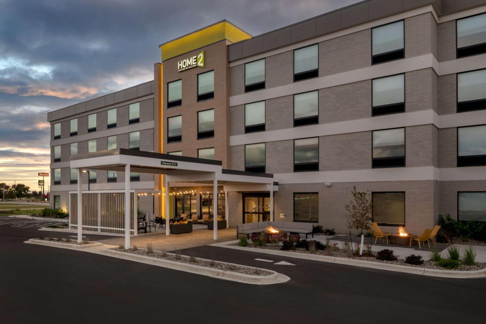 Home2 Suites By Hilton Sheboygan Exterior photo